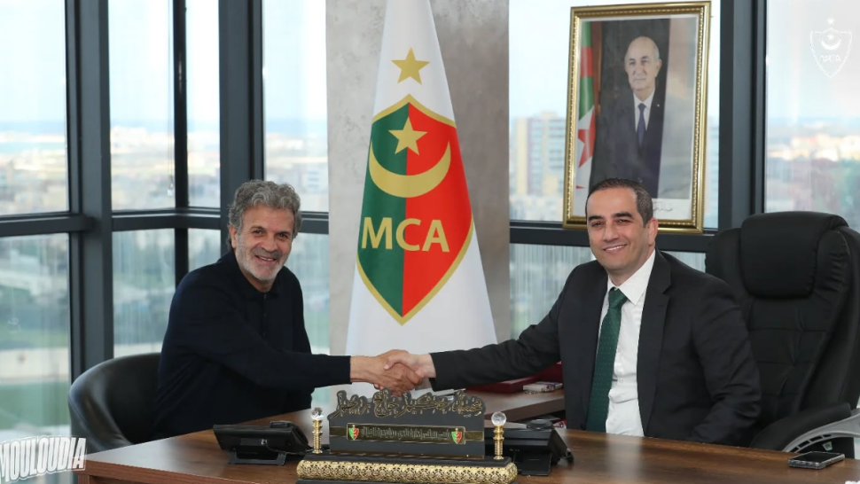 خالد بن يحيى يعود لتدريب مولودية الجزائر