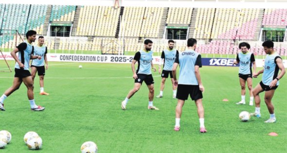 الزمالك يتدرب فى الجزائر قبل مواجهة بلوزداد