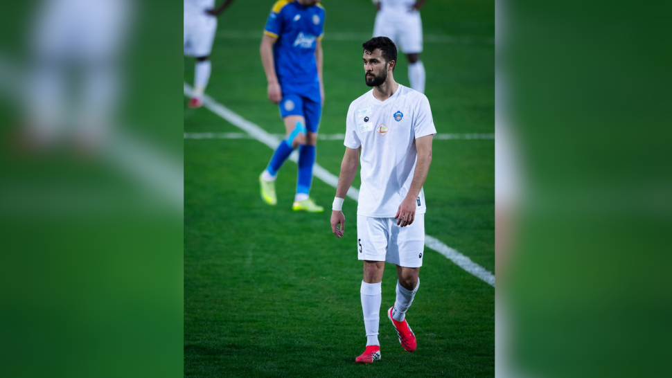 حمزة المبروك يعلن عن مغادرته لنادي الكوكب السعودي 